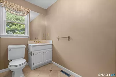 32 Justine Drive, North Haven, CT 06473 - Photo 19