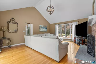 32 Justine Drive, North Haven, CT 06473 - Photo 17