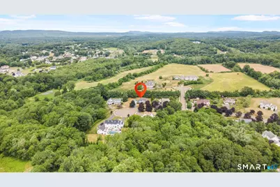 32 Justine Drive, North Haven, CT 06473 - Photo 1