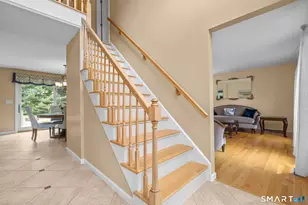 32 Justine Dr, North Haven, CT 06473 - Photo 5