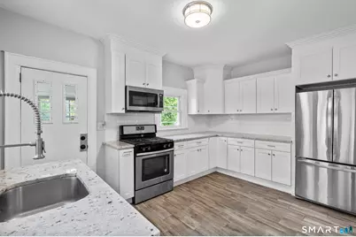30 Homeside Avenue, West Haven, CT 06516 - Photo 3