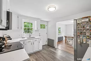 18 Carleton Rd, Leicester, MA 01542 - Photo 5