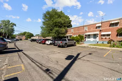 186 Court D Building 60, Bridgeport, CT 06610 - Photo 7