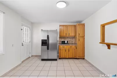 186 Court D Building 60, Bridgeport, CT 06610 - Photo 19