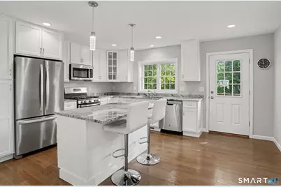 42 Chestnut Street #3, Bethel, CT 06801 - Photo 5