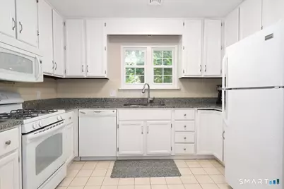 34 Hawley Glen #34, Stratford, CT 06614 - Photo 7
