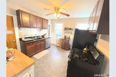 59 Morehouse Street, Bridgeport, CT 06605 - Photo 11
