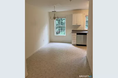 20 Orchard Street #206, Brookfield, CT 06804 - Photo 5