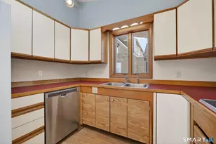19 High St, Groton, CT 06340 - Photo 11
