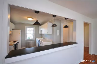 53 Robin Road #B1, West Hartford, CT 06119 - Photo 5