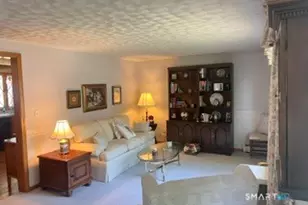35 Circle Dr, Enfield, CT 06082 - Photo 7