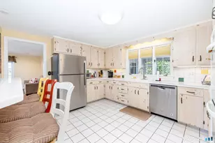 7 Lantern Ln, Wethersfield, CT 06109 - Photo 9