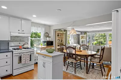 24 Forest Avenue, Groton, CT 06355 - Photo 9