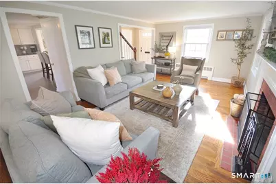 26 Greystone Road, West Hartford, CT 06107 - Photo 5
