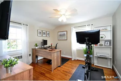 26 Greystone Road, West Hartford, CT 06107 - Photo 17