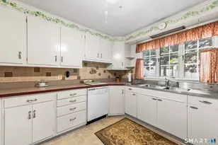 102 Pearl St, Torrington, CT 06790 - Photo 11