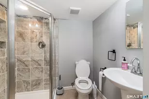 75 Peterson Ave, Waterbury, CT 06705 - Photo 25