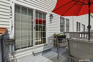 11 Mannions Ln, Danbury, CT 06810 - Photo 17