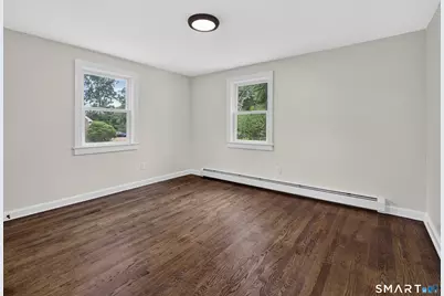 1039 North Road, Groton, CT 06340 - Photo 11