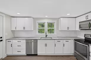 1039 N Rd, Groton, CT 06340 - Photo 9