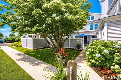 175 South End Road #B14, East Haven, CT 06512 - Photo 1