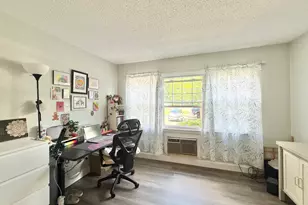 34 A Padanaram Rd, Danbury, CT 06811 - Photo 7
