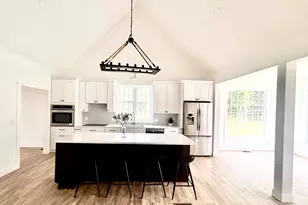 11R Upper Kensington Dr, East Lyme, CT 06333 - Photo 9