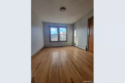 1048 Broad Street #2B, Meriden, CT 06450 - Photo 3