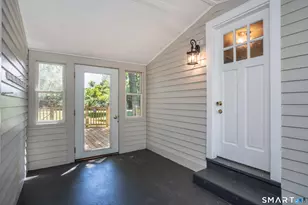 28 Whiting Ln, West Hartford, CT 06119 - Photo 3