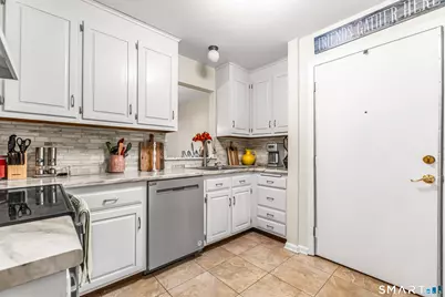 462 Glendale Avenue #20, Bridgeport, CT 06606 - Photo 13