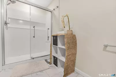 462 Glendale Avenue #20, Bridgeport, CT 06606 - Photo 15