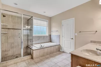 21 Beaudry Lane, Bloomfield, CT 06002 - Photo 13