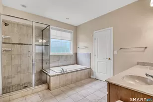 21 Beaudry Ln, Bloomfield, CT 06002 - Photo 13
