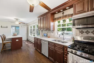 31 Granite Drive, Norwalk, CT 06850 - Photo 7