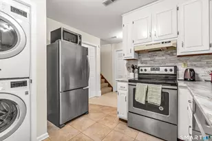 462 Glendale Ave, Bridgeport, CT 06606 - Photo 13