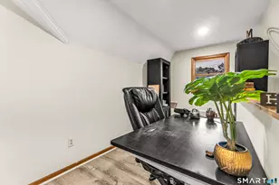 462 Glendale Ave, Bridgeport, CT 06606 - Photo 25