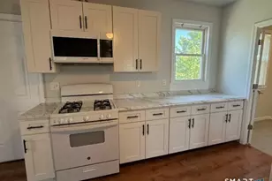 353 Ogden St, Bridgeport, CT 06608 - Photo 3