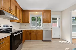 11 Goodrich Dr, Wethersfield, CT 06109 - Photo 13