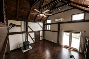 77 N High St, Clinton, CT 06413 - Photo 9