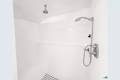 77 North High Street, Clinton, CT 06413 - Photo 19