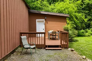 77 N High St, Clinton, CT 06413 - Photo 23