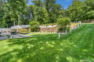 17 Woodlawn Dr, Trumbull, CT 06611 - Photo 3