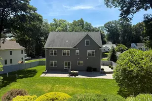 17 Woodlawn Dr, Trumbull, CT 06611 - Photo 39