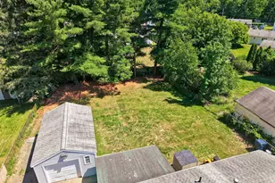 28 E Plymouth Rd, Plymouth, CT 06786 - Photo 25