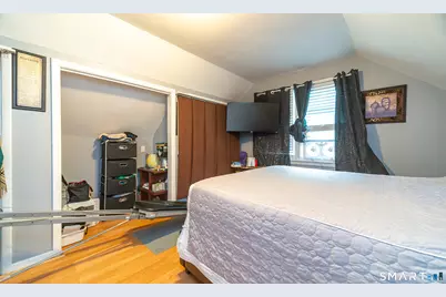 25 Oakwood Street, Bridgeport, CT 06606 - Photo 15