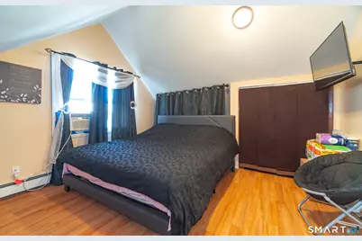 25 Oakwood Street, Bridgeport, CT 06606 - Photo 11