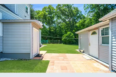 25 Oakwood Street, Bridgeport, CT 06606 - Photo 25