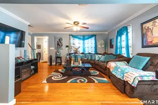 25 Oakwood St, Bridgeport, CT 06606 - Photo 3