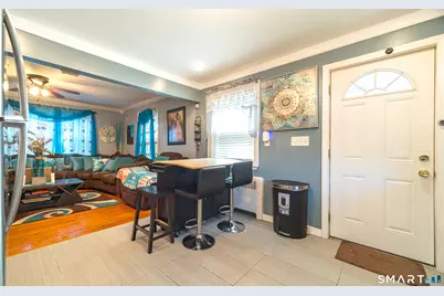 25 Oakwood Street, Bridgeport, CT 06606 - Photo 9