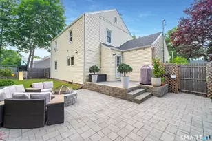 137 Mohawk Dr, West Hartford, CT 06117 - Photo 9